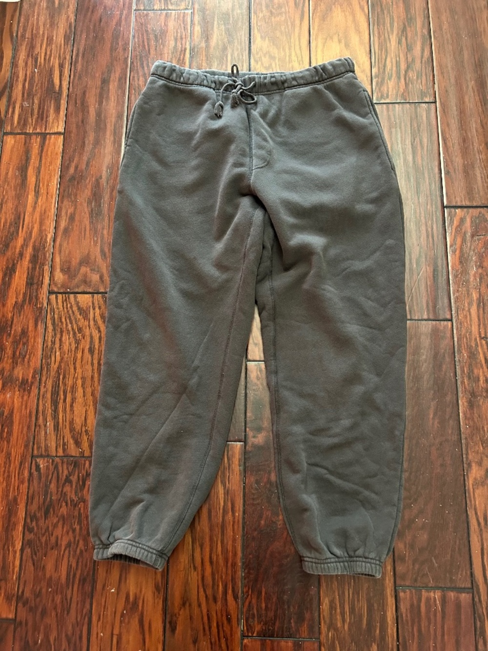 Elwood Men’s 100% Cotton Clothing Core Sweatpant Sz XL Vintage Grey color